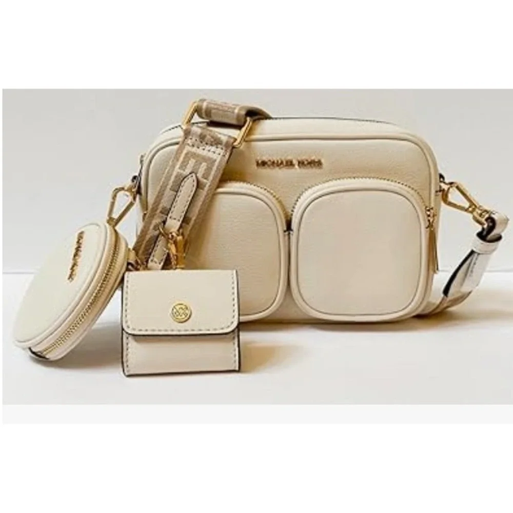 Michael Kors Jet Set Medium Crossbody Leather Bag Tech Attached (Lt Cream)